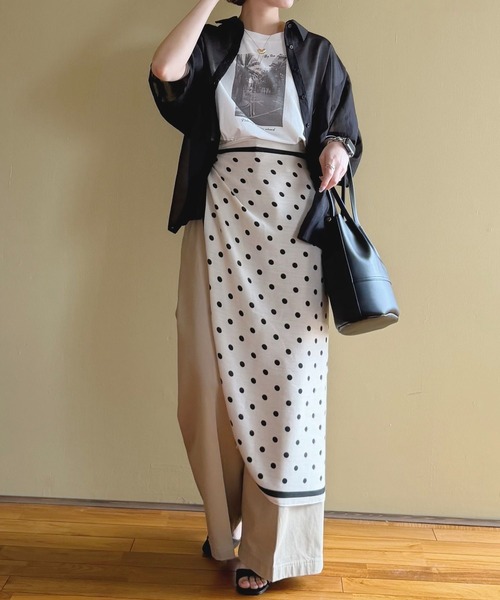 mysty woman(ミスティウーマン)の「【UVカット/接触冷感/吸水速乾機能付き】モノクロフォトショートT半袖 678689(Tシャツ/カットソー・レディース・オフホワイト/ブラック・FREE)」の9枚目の写真