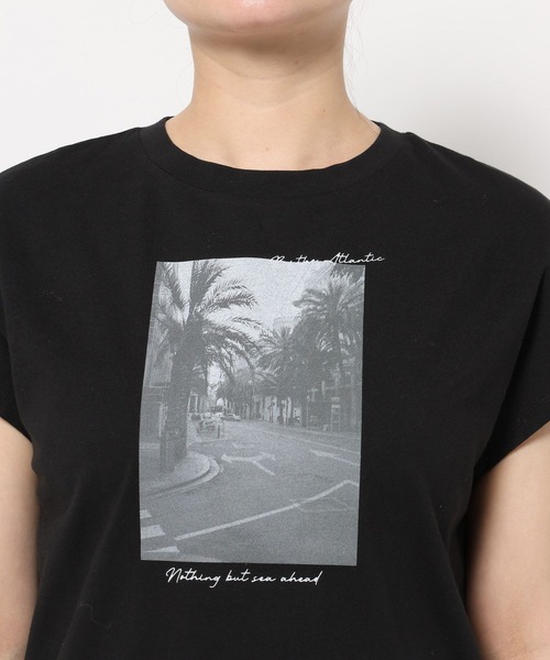 mysty woman(ミスティウーマン)の「【UVカット/接触冷感/吸水速乾機能付き】モノクロフォトショートT半袖 678689(Tシャツ/カットソー・レディース・オフホワイト/ブラック・FREE)」の14枚目の写真