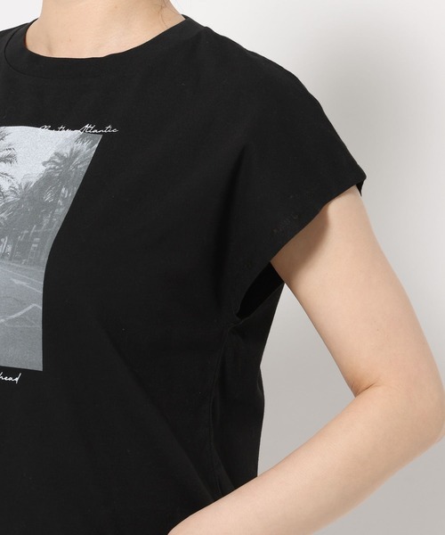 mysty woman(ミスティウーマン)の「【UVカット/接触冷感/吸水速乾機能付き】モノクロフォトショートT半袖 678689(Tシャツ/カットソー・レディース・オフホワイト/ブラック・FREE)」の15枚目の写真