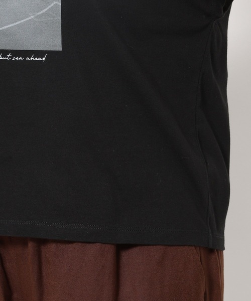 mysty woman(ミスティウーマン)の「【UVカット/接触冷感/吸水速乾機能付き】モノクロフォトショートT半袖 678689(Tシャツ/カットソー・レディース・オフホワイト/ブラック・FREE)」の16枚目の写真