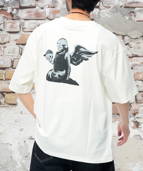 BRANDALISED(ブランダライズド)の「BRANDALISED (ブランダライズド) Tシャツ 半袖 バンクシー ストレッチ クルーネック カットソー Angel BR26SU02D12 ユニセックス(Tシャツ/カットソー・メンズ・ホワイト/ブラック/ダークグレー・M/LL/L)」の1枚目の写真