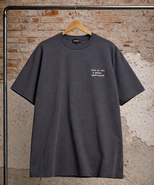 BRANDALISED(ブランダライズド)の「BRANDALISED (ブランダライズド) Tシャツ 半袖 バンクシー ストレッチ クルーネック カットソー Angel BR26SU02D12 ユニセックス(Tシャツ/カットソー・メンズ・ホワイト/ブラック/ダークグレー・M/LL/L)」の20枚目の写真