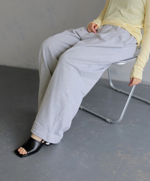 cheriella(シェリエラ)の「【cheriella】ドローストリング裏毛スウェットパンツ DRAWSTRING FRENCH TERRY SWEAT PANTS(スウェットパンツ・レディース・杢グレー/ブラック/オートミール・FREE)」の3枚目の写真