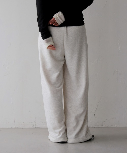 cheriella(シェリエラ)の「【cheriella】ドローストリング裏毛スウェットパンツ DRAWSTRING FRENCH TERRY SWEAT PANTS(スウェットパンツ・レディース・杢グレー/ブラック/オートミール・FREE)」の4枚目の写真