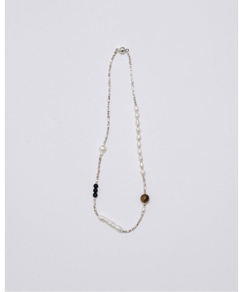 TODAYFUL（トゥデイフル）の「Asymmetry Pearl Choker 12610902（ネックレス・メンズ・シルバー・FREE）」の2枚目の写真