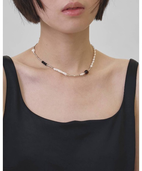 TODAYFUL（トゥデイフル）の「Asymmetry Pearl Choker 12610902（ネックレス・メンズ・シルバー・FREE）」の4枚目の写真