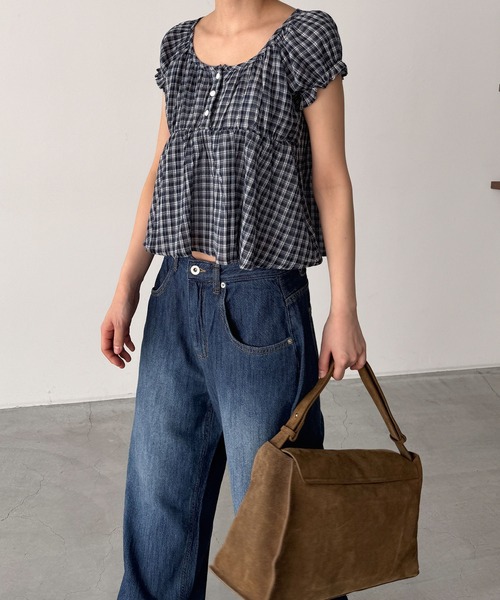 CANAL JEAN(キャナルジーン)の「HARING チェック半袖パフブラウス(シャツ/ブラウス・レディース・ネイビー・ONE SIZE)」の2枚目の写真