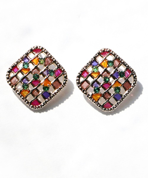 Zoule(ゾーラ)の「Zoule ゾーラ:MOROCCAN モロッカンシリーズ color bijou moroccan ピアス(ピアス(両耳用)・レディース・ゴールド/シルバー・FREE)」の6枚目の写真