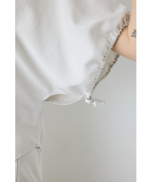 AZUL by moussy(アズールバイマウジー)の「ドロストスリーブデザインブラウス(シャツ/ブラウス・レディース・ライトカーキ/ライトブラウン/ブラック/ライトグレー・SMALL/MEDIUM)」の22枚目の写真