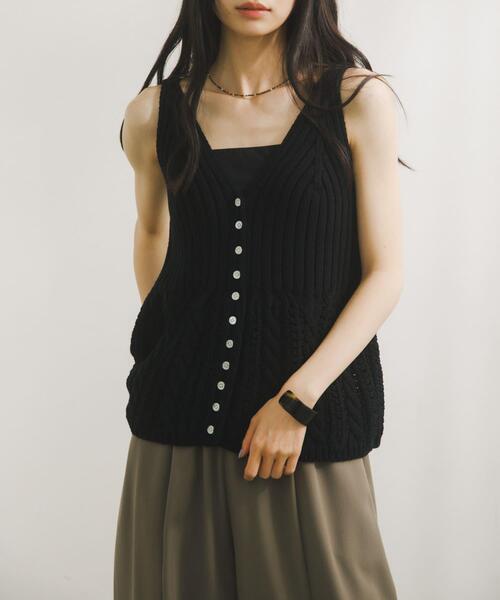 URBAN RESEARCH DOORS(アーバンリサーチドアーズ)の「Button Cotton Knit Vest(ベスト・レディース・ベージュ/ブラック・FREE)」の10枚目の写真