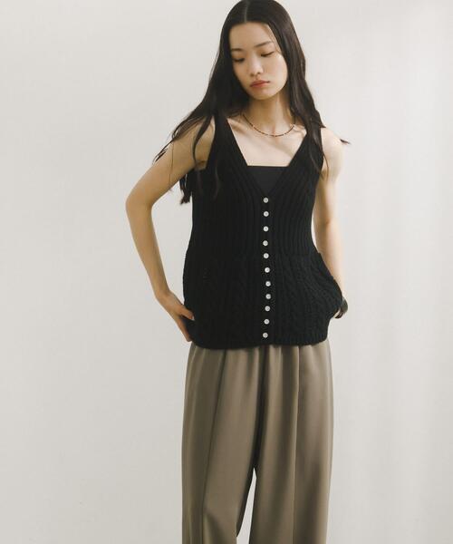 URBAN RESEARCH DOORS(アーバンリサーチドアーズ)の「Button Cotton Knit Vest(ベスト・レディース・ベージュ/ブラック・FREE)」の11枚目の写真