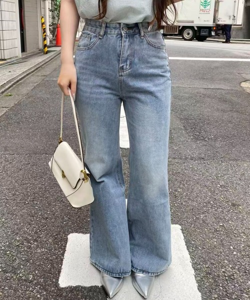 mebole(メボレ)の「フレアデニムパンツ(デニムパンツ・レディース・ブルー・MEDIUM/SMALL)」の22枚目の写真