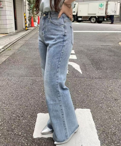 mebole(メボレ)の「フレアデニムパンツ(デニムパンツ・レディース・ブルー・MEDIUM/SMALL)」の20枚目の写真