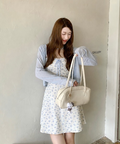 Sibra(シブラ)の「【2点セット/2026SS新作】韓国風フェミニン花柄レースリボンキャミワンピース×シアーカーディガン/トップス丈も展開(ワンピース・レディース・ブルー/イエロー/ピンク・M)」の10枚目の写真