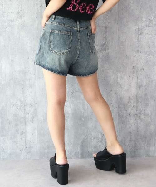 CECIL McBEE(セシルマクビー)の「デニムミニスカパン(デニムパンツ・レディース・ネイビー/サックスブルー・61/64)」の7枚目の写真