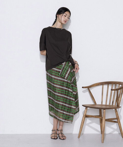 K.T KIYOKO TAKASE（キヨコタカセ）の「シルクシアーチェック ラップ風アシンメトリースカート（スカート・レディース・ブルー系その他/ブラウン系その他・9号）」の6枚目の写真