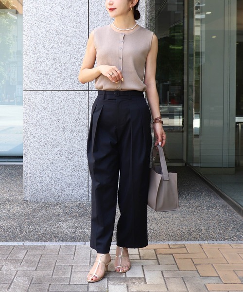 Sirin(シリン)の「ボタンデザインリブトップス(ニット/セーター・レディース・ブラック/ベージュ・FREE)」の9枚目の写真