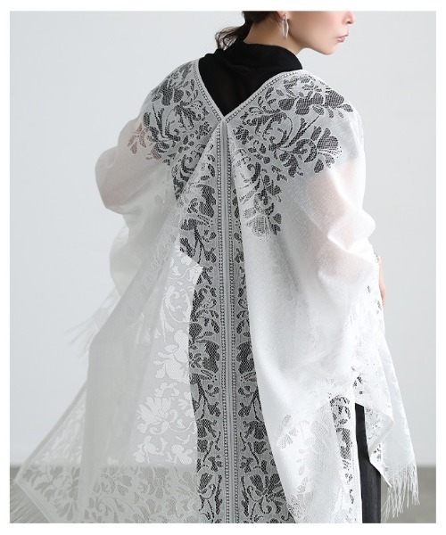 Sawa a la mode(サワアラモード)の「ショール風総レーストッパーカーディガン(カーディガン/ボレロ・レディース・オフホワイト/ベージュ・FREE)」の19枚目の写真