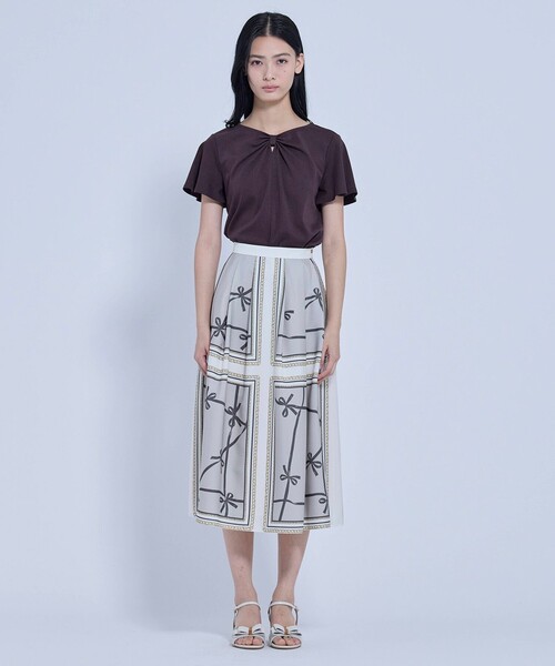 TOCCA(トッカ)の「RIBBON BOND Tシャツ(Tシャツ/カットソー・レディース・ホワイト系/ピンク系/ブラウン系・SMALL/MEDIUM)」の4枚目の写真