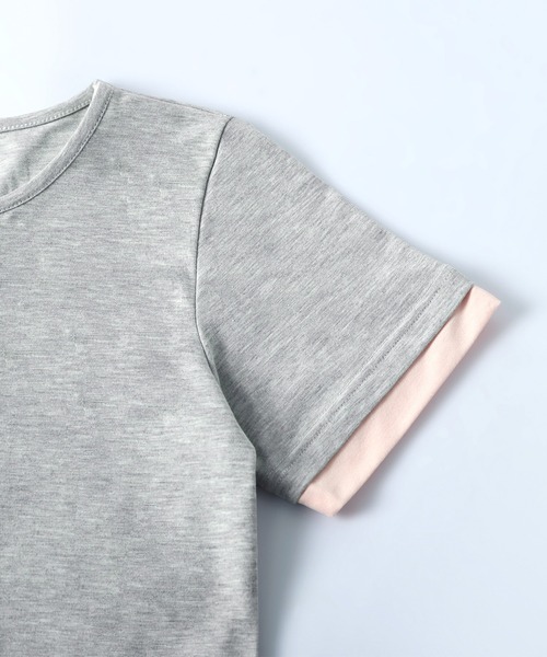 La-gemme(ラジェム)の「レイヤード風デザインのバイカラーヘンリーネック Tシャツ/アレンジ自在/伸縮生地(Tシャツ/カットソー・レディース・グレー/ネイビー/ブラック・フリー)」の7枚目の写真