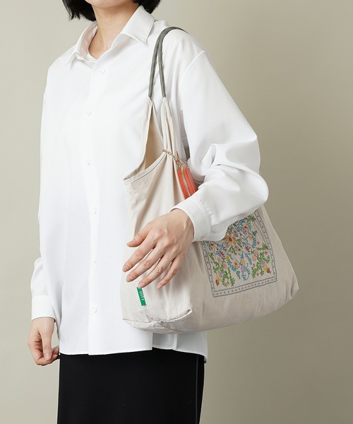 unify(ユニファイ)の「【unify(ユニファイ)】軽量 収納力 しっかり お買い物 にも 刺繍 マルシェバッグ UNPS-01(トートバッグ・レディース・オレンジ/グリーン/オリーブ/サックスブルー/グレー/キャメル/スモークピンク/ライトグレー/ライトブルー/ネイビー/ベージュ/ブラック・ONE SIZE)」の20枚目の写真