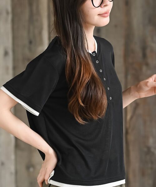 rps（アールピーエス）の「レイヤード風ヘンリーネックＴ（Tシャツ/カットソー・レディース・オフホワイト/サックスブルー/ブラック/イエロー・フリー）」の13枚目の写真