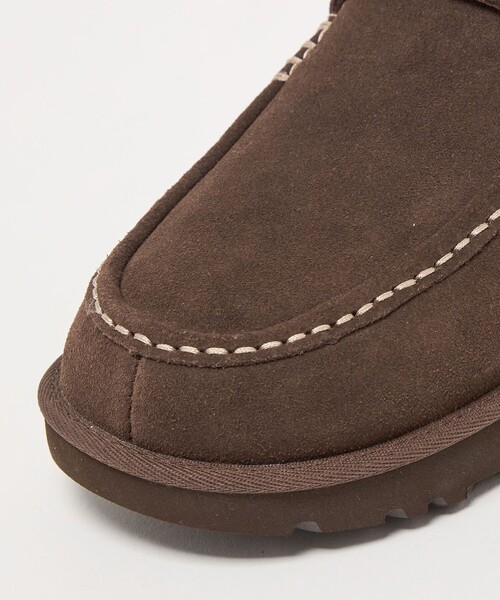 UGG(アグ)の「【国内EXCLUSIVE】<UGG>ゴールデンスター クロッグ サンダル スリッポン(モカシン/デッキシューズ・レディース・ダークブラウン/ナチュラル・5/6/7/8)」の15枚目の写真