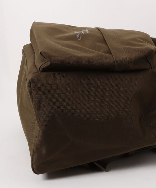 A.P.C.(アーペーセー)の「SAC A DOS BACKSTAGE(バックパック/リュック・メンズ・カーキ・ONESIZE)」の3枚目の写真
