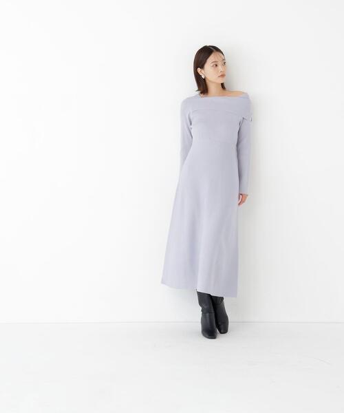 NATURAL BEAUTY BASIC(ナチュラルビューティーベーシック)の「オフショルニットワンピース(ワンピース・レディース・ブラウン/ブルー・MEDIUM/SMALL)」の16枚目の写真