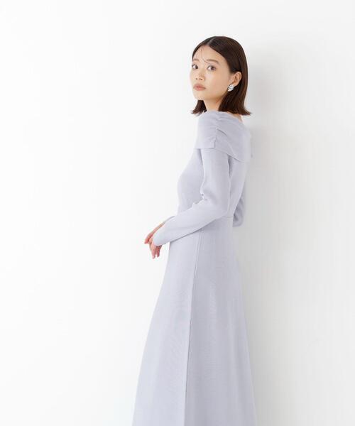 NATURAL BEAUTY BASIC(ナチュラルビューティーベーシック)の「オフショルニットワンピース(ワンピース・レディース・ブラウン/ブルー・MEDIUM/SMALL)」の17枚目の写真