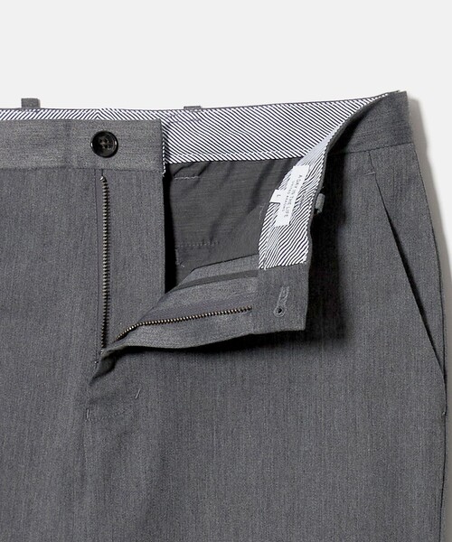 A DAY IN THE LIFE UNITED ARROWS(アデイインザライフユナイテッドアローズ)の「ハイストレッチ ツイル ノープリーツ スリム チノパンツ-ストレッチ-<A DAY IN THE LIFE>(スラックス・メンズ・ダークグレー/ネイビー/ベージュ・XL/S/M/L)」の16枚目の写真