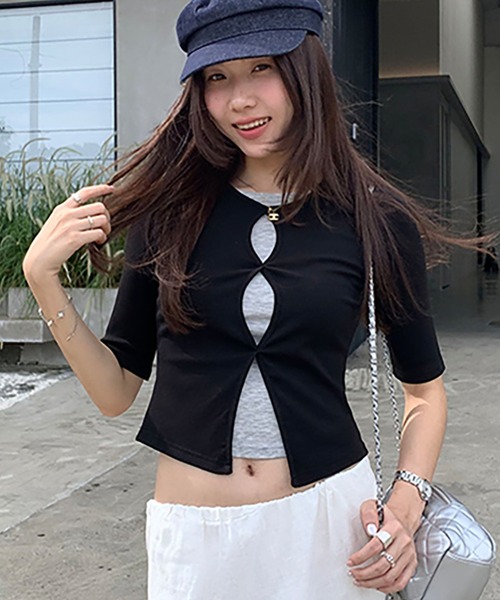 Girly Doll(ガーリードール)の「レイヤード風クルーネック半袖カットソー(Tシャツ/カットソー・レディース・グレー/ブラック/ブラウン・FREE)」の1枚目の写真
