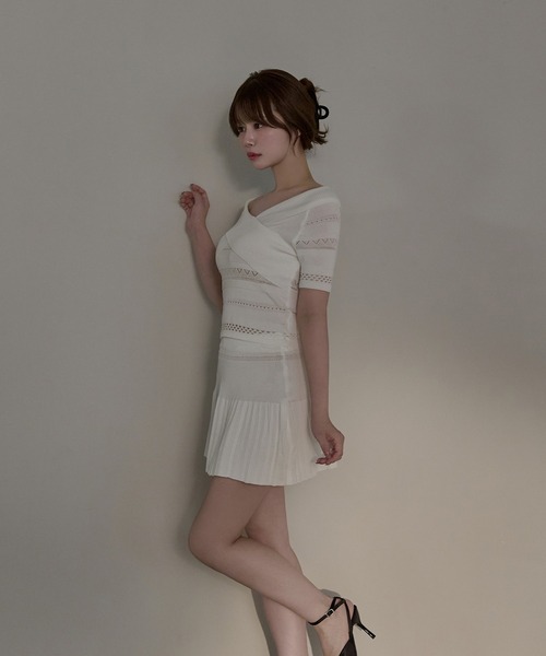 M DOLLY(エムドリー)の「Cross pleats Linnea set up / クロスプリーツリンネアセットアップ(セットアップ・レディース・アイボリー/ブラウン・FREE)」の6枚目の写真