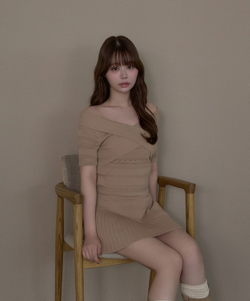M DOLLY(エムドリー)の「Cross pleats Linnea set up / クロスプリーツリンネアセットアップ(セットアップ・レディース・アイボリー/ブラウン・FREE)」の12枚目の写真