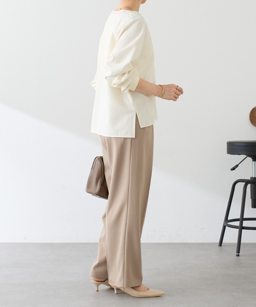 COLLAGE GALLARDAGALANTE(コラージュガリャルダガランテ)の「オフィスカジュアル/通勤服/袖リブジップブラウス(シャツ/ブラウス・レディース・オフホワイト/ベージュ/ブラック/チャコールグレー・FREE)」の15枚目の写真