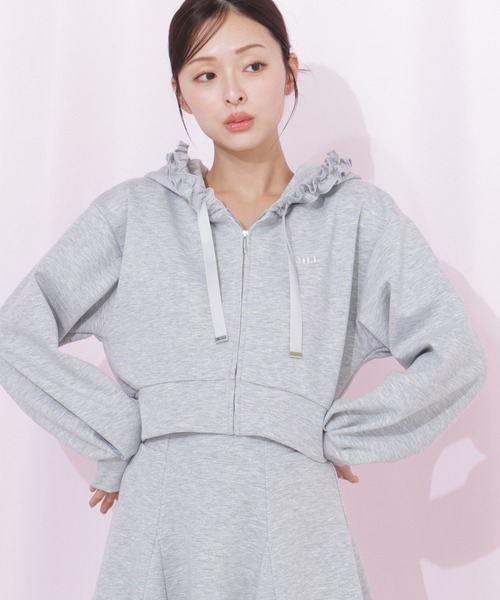 JILL by JILL STUART(ジルバイジルスチュアート)の「ダイバーセットアップ フリルパーカー(パーカー・レディース・グレー/ベージュ/ブラック・FREE)」の2枚目の写真