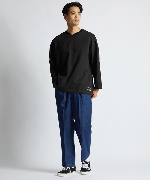 LANVIN en Bleu(ランバンオンブルー)の「2タック センタークリース デニム スラックス(スラックス・メンズ・インディゴブルー/ライトインディゴブルー・46/48/50/52)」の3枚目の写真