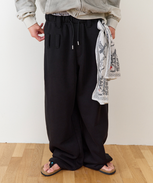 THEVINYLHOUSE（ザバイニルハウス）の「BELTED DETAIL SWEAT PANTS BLACK（スウェットパンツ・メンズ・その他・SMALL/MEDIUM/LARGE）」の2枚目の写真
