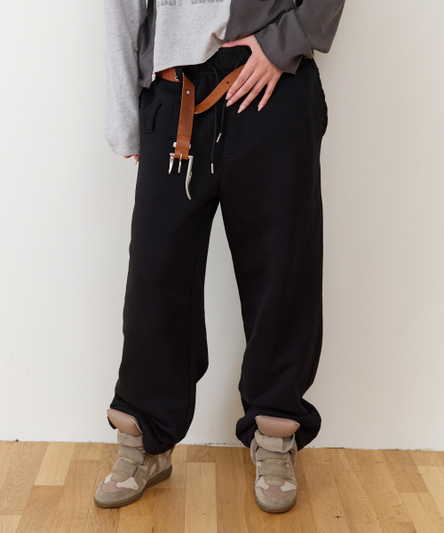 THEVINYLHOUSE（ザバイニルハウス）の「BELTED DETAIL SWEAT PANTS BLACK（スウェットパンツ・メンズ・その他・SMALL/MEDIUM/LARGE）」の4枚目の写真