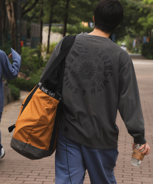 BIGWAVE COLLECTIVE（ビッグウェーブコレクティブ）の「ピースサークル PIGMENT 長袖Tシャツ (ストーングレー)（Tシャツ/カットソー・レディース・その他・MEDIUM/X-LARGE）」の4枚目の写真