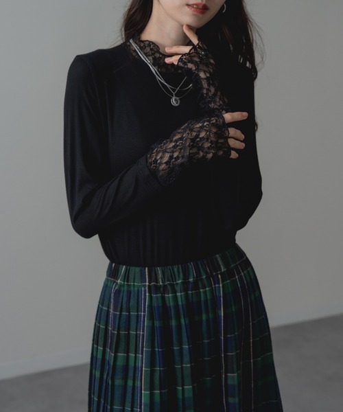 ANNA LUNA(アンナルナ)の「【ANNA LUNA】重ねる だけで今っぽい! レース タートル プルオーバー(Tシャツ/カットソー・レディース・ブラウン/ブラック/ホワイト/ライトグレー・MEDIUM)」の7枚目の写真