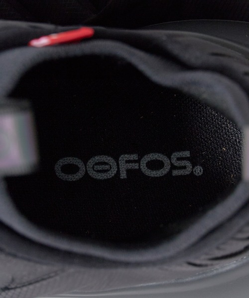 OOFOS(ウーフォス)の「OOFOS/ウーフォス Women's OOmy Thermo Zen ウーマイ サーモ ゼン リカバリーシューズ 軽量 スリッポン スニーカー レディース 2026年 秋 秋服 冬 冬服(スリッポン・レディース・ホワイト/ブラック・23cm/24cm/25cm)」の19枚目の写真