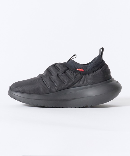 OOFOS(ウーフォス)の「OOFOS/ウーフォス Women's OOmy Thermo Zen ウーマイ サーモ ゼン リカバリーシューズ 軽量 スリッポン スニーカー レディース 2026年 秋 秋服 冬 冬服(スリッポン・レディース・ホワイト/ブラック・23cm/24cm/25cm)」の15枚目の写真