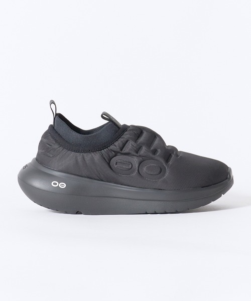 OOFOS(ウーフォス)の「OOFOS/ウーフォス Women's OOmy Thermo Zen ウーマイ サーモ ゼン リカバリーシューズ 軽量 スリッポン スニーカー レディース 2026年 秋 秋服 冬 冬服(スリッポン・レディース・ホワイト/ブラック・23cm/24cm/25cm)」の14枚目の写真