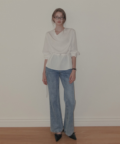 TWEE（トゥウィー）の「スペン タートルネック長袖ブラウス（ストラップセット）（シャツ/ブラウス・レディース・ブラック/アイボリー・FREE）」の7枚目の写真