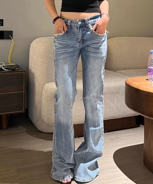 Teem Store(チームストア)の「ローライズポケット柄切り替えフレアデニムパンツ(デニムパンツ・レディース・ブルー・S/L/M)」の12枚目の写真