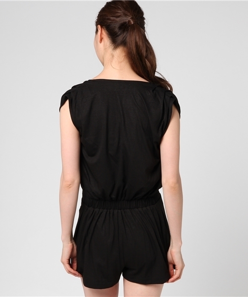 EGOIST（エゴイスト）の「カシュクールショートオールインワン1（つなぎ/オールインワン・レディース・ブラック/グレー・FREE）」の5枚目の写真