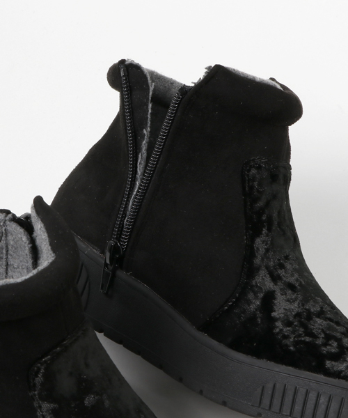 Noubel Voug Relax（ヌーベルヴォーグリラックス）の「ホワイトラバーサイドジッパーショートブーツ（ブーツ・レディース・ブラック/グレー/ブラウン系その他・LL/S/M/L）」の5枚目の写真