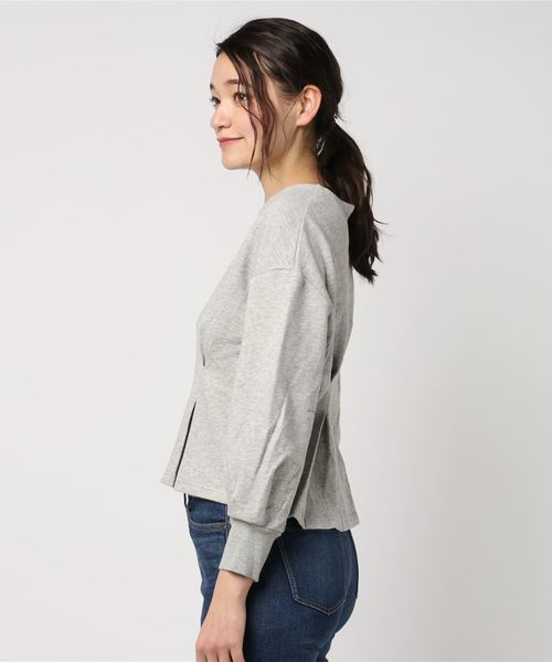 Cheek(チーク)の「裏毛タックプルオーバー(Tシャツ/カットソー・レディース・ネイビー/ピンクベージュ/グレー・MEDIUM)」の4枚目の写真