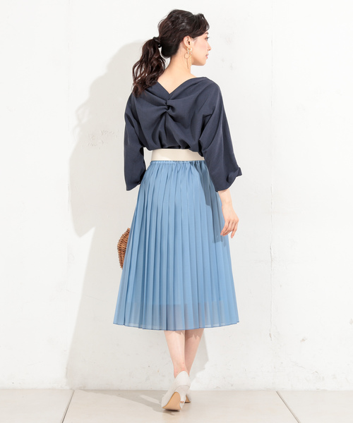 RIVE DROITE（リヴドロワ）の「バックツイストブラウス（シャツ/ブラウス・レディース・オフホワイト/ベージュ/ネイビー・FREE）」の7枚目の写真